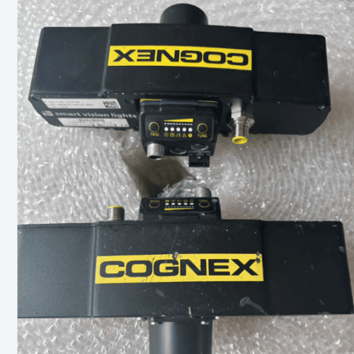 Surplus COGNEX DM363X-L A COGNEX DataMan Camera with Smart Vision Light