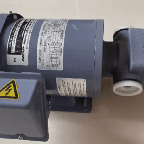 1PCS New For 2P400C-216EVB Oil pump motor pump