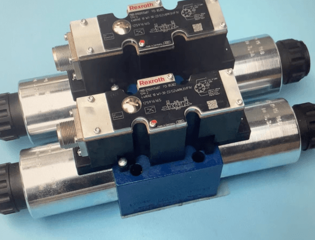 Rexroth proportional valve 4WRAE 6 W 30-22/G24K31/A1V