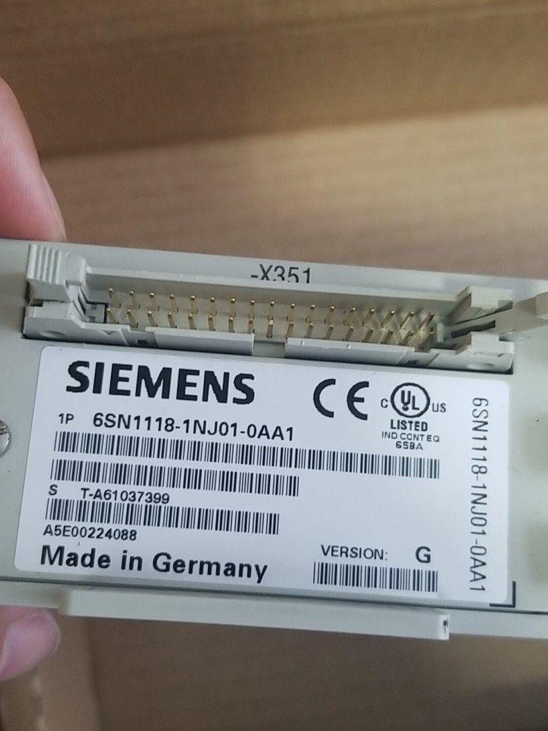 Siemens 6SN1118-1NJ01-0AA1