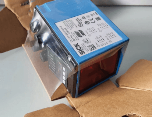 Long-Range-Distanzsensoren   DL100-22HA2213