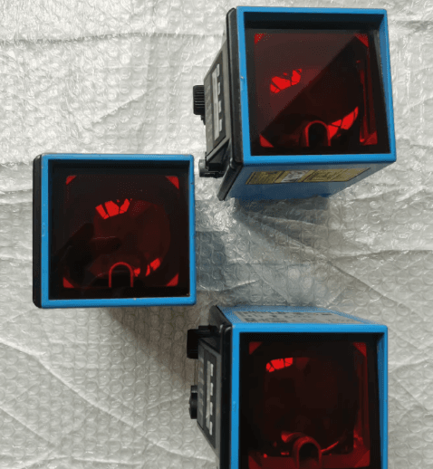 Long-Range-Distanzsensoren   DL100-23AB2109