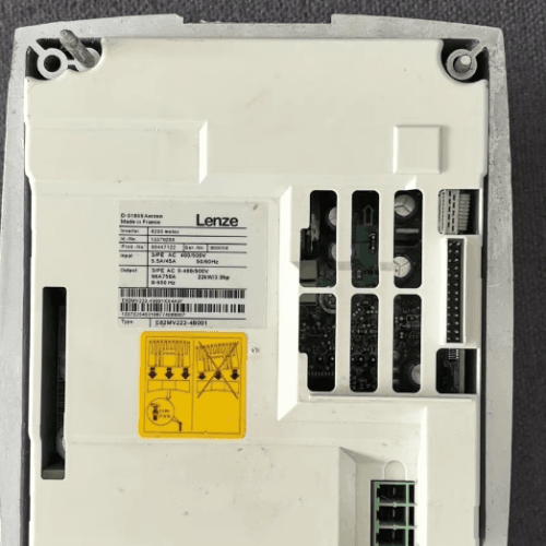 New in box LENZE E82MV152_4B001 FREQUENCY INVERTER