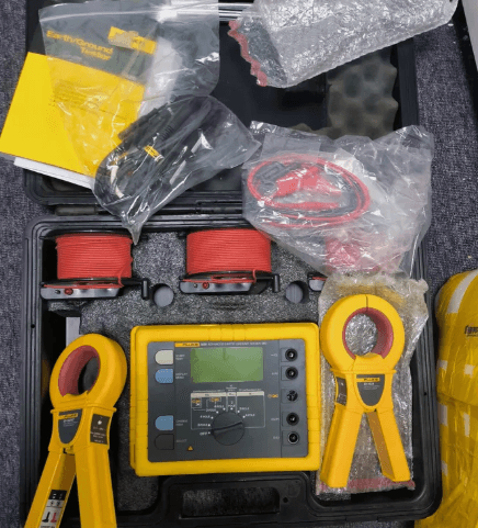 NEW FLUKE Ground Resistance Tester FLUKE 1625 Fast delivery