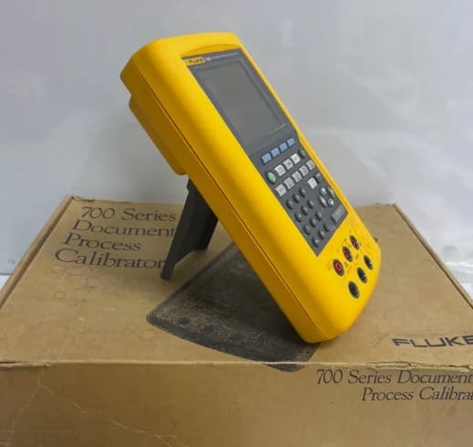 Fluke 743B Documenting Process Calibrator new