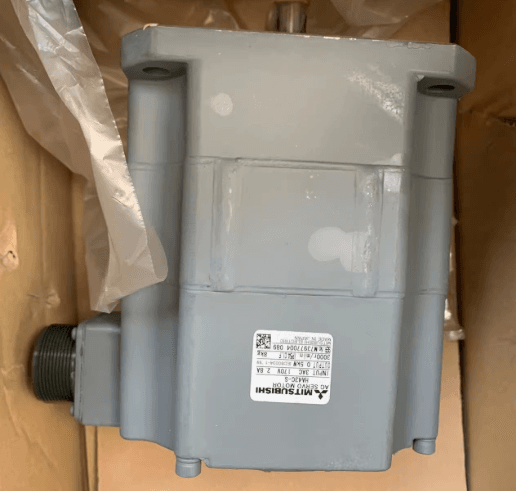 NEW IN BOX MITSUBISHI SERVO MOTOR HC452BS-A42 WITH ABSOLUTE ENCODER OSA104S2