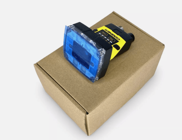 ONE COGNEX IS2000M-130-40-125 industrial camera NEW