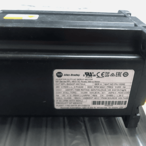 New In Box MPL-B4540F-MK72AA Servo Motor MPL-B4540F-MK72AA Fast Shipping Via DHL