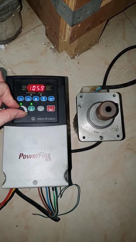 Disassemble AB Rockwell inverter 22B-D6P0N104 380V input