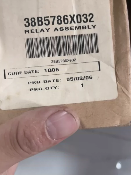 Fisher valve positioner amplifier 38B5786X032 new packaging quantity