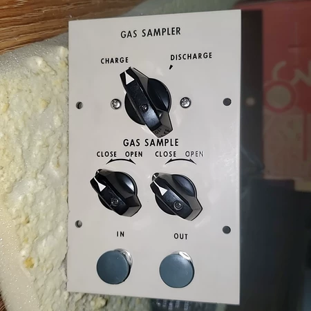 Shimadzu gas chromatography gas injection valve MGS-4 old spare parts in stock unused in good condition