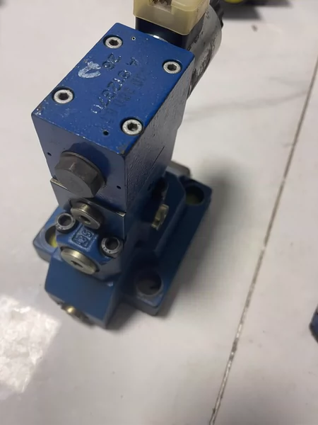 DBW30 brand new valve without label brand new