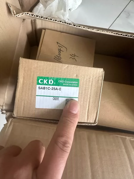 CKD solenoid valve SAB1C-25A-E new packaging quantity 35 pieces
