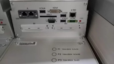 The disassembly function of the Rexroth controller is good and the condition is good. There is no shell left for the CS351S