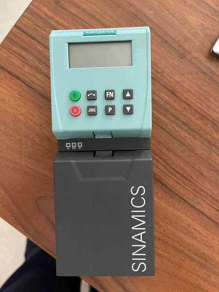 Original genuine Siemens stock 6SL3244-0BA20-1PA0