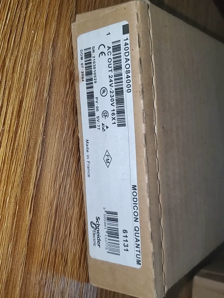 Brand new unopened Schneider Quantum module 140DAO84000