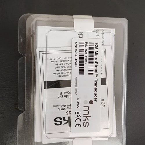 MKS vacuum gauge model: 925-11010 in good condition  photographed in real life  package