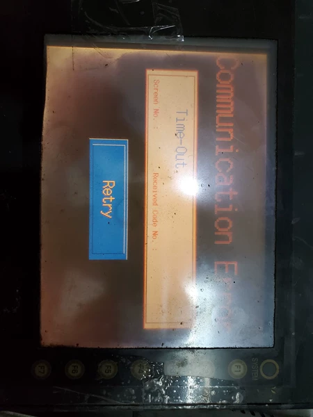 Fuji touch screen HMI human-machine interface UG330H-SS4 the back cover has been broken into pieces