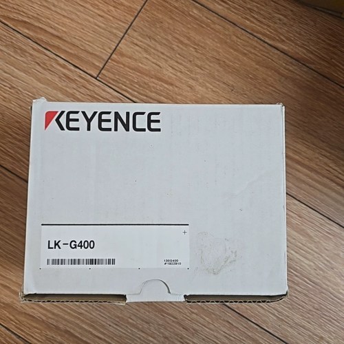 Keyence  laser sensor  LK-G400  9.5 new 