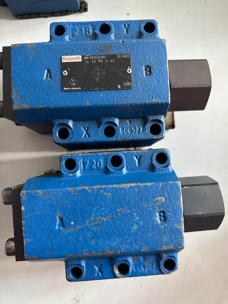 SL30-PB3-42 quantity two SL20PB3-4S quantity eight