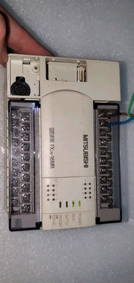 Mitsubishi FX2N-16MR-001 second-hand disassembly does not promise if the function is not understood