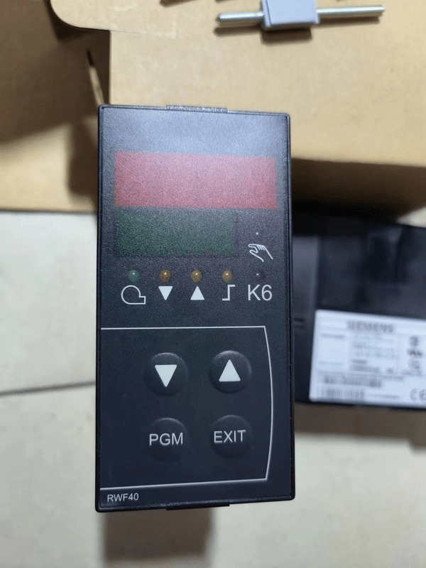 RWF40.002B97 - Image 3