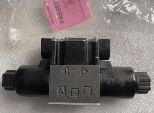 Japan NACHI Fujikoshi solenoid valve SS-G01-C6-R-D1-30