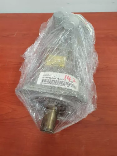 NEW SIEMENS SERVO MOTOR 1FK6 6-POLE MOTOR 1FK6083-6AF71-1EA2
