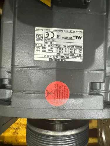 SIEMENS 1FK7060-2AC71-1CG1 SIMOTICS S Synchronous servo motor 1FK7060-2AC71-1CG1