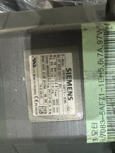 SIEMENS 1FK7083-5AF71-1EH5 SIMOTICS S Synchronous servo motor 1FK7083-5AF71-1EH5