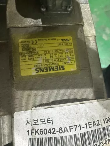 SIEMENS 1FK6042-6AF71-1EA2 Synchronous servo motor 1FK6042-6AF71-1EA2