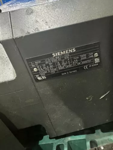 SIEMENS 1FT6105-8AF71-1EH2 SIMOTICS S Synchronous servo motor 1FT6105-8AF71-1EH2