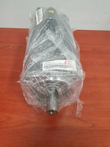 NEW SIEMENS SIMOTICS S SERVO MOTOR 1FT6 1FT6084-1AF71-3EH1