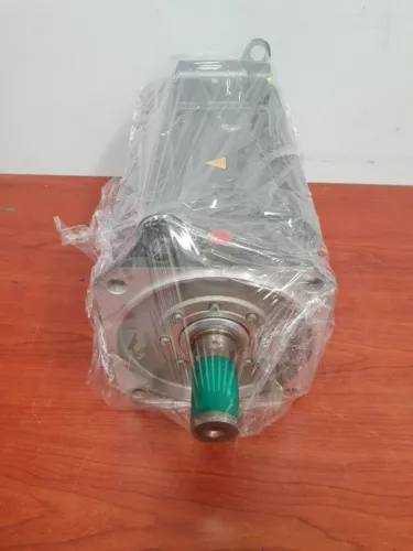 NEW SIEMENS SIMOTICS S SERVO MOTOR 1FT6 1FT6105-8AF71-1EH1