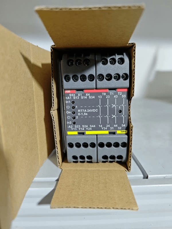 2TLA010028R2000 - Image 4