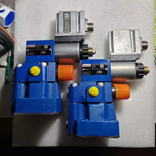 DBEME10-71/350YG24K31F1M