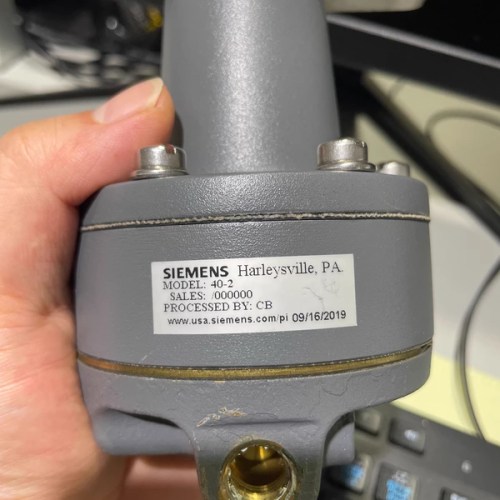 Siemens 40-2 Precision Pressure Regulator Valve - Industrial Flow Control Valve