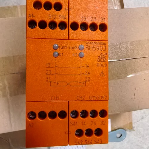 DOLD Safety Relay BH5903 - Reliable Industrial Safety Control Device