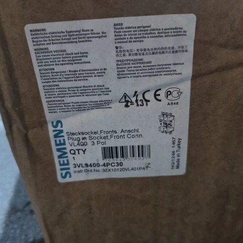Siemens Circuit Breaker Front Connection Base 3VL9400-4PC30