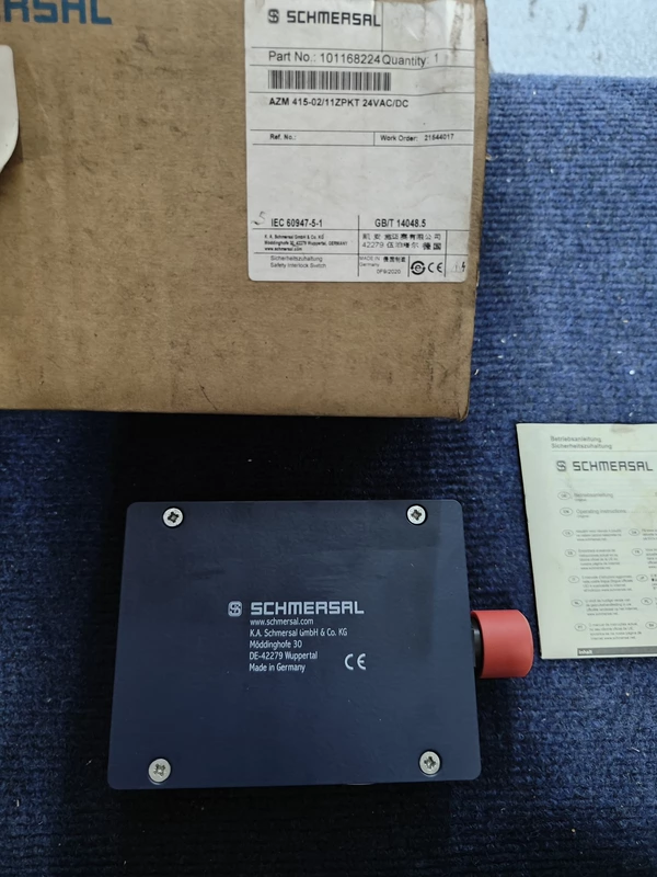SCHMERSAL Safety Door Switch AZM 415-02/11ZPKT