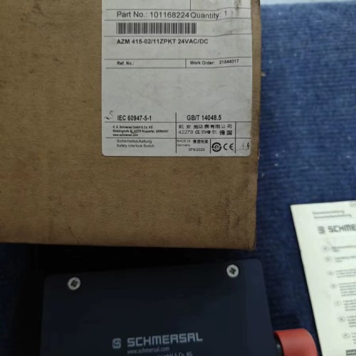 SCHMERSAL AZM 415-02/11ZPKT 24VAC/DC Safety Interlock Switch