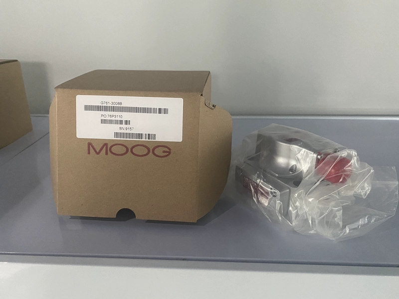MOOG Servo Valve G761-3008B High Precision Control Valve
