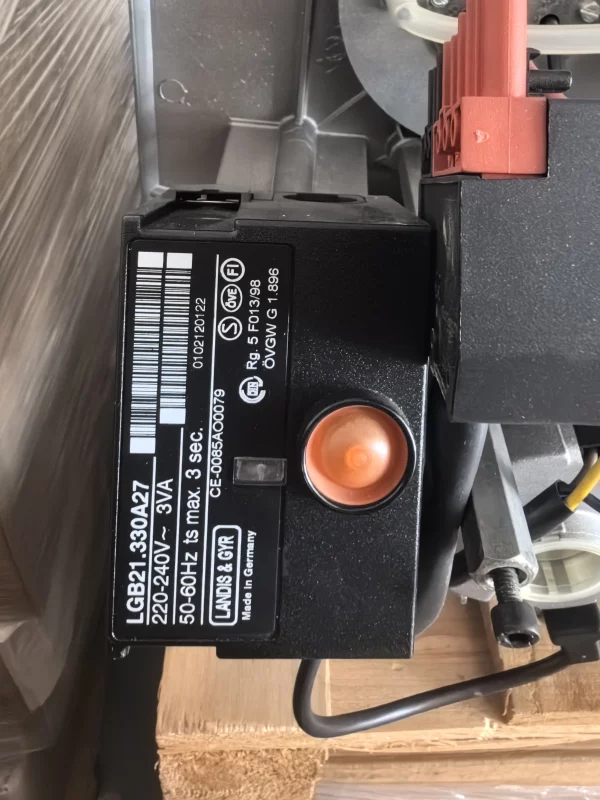 LANDIS & GYR Burner Controller LGB21.330A27 - Precise Control Unit