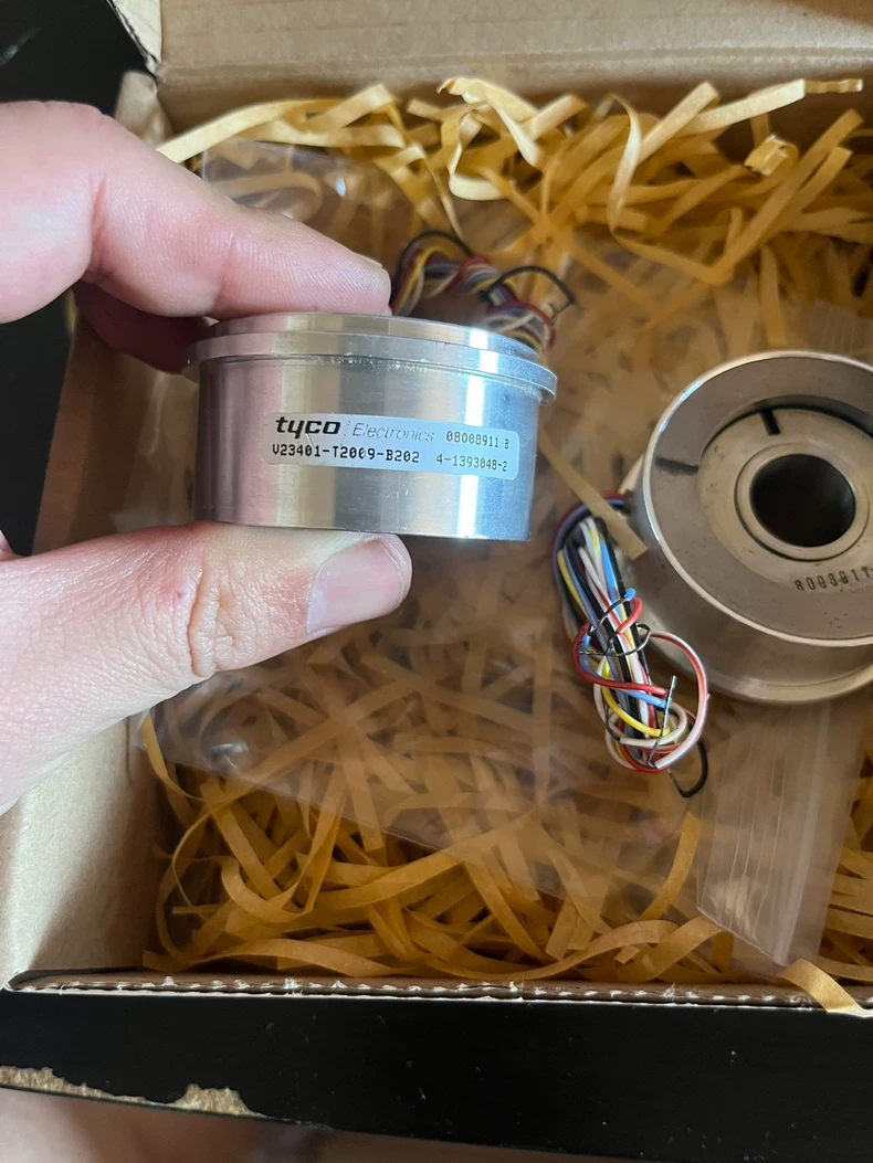 Tyco Electronic Encoder V23401-T2009-B202 - High-Accuracy Rotation Sensor